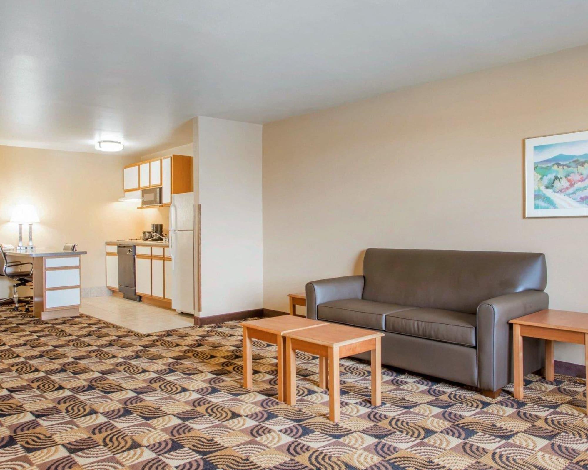 Hawthorn Suites By Wyndham Oak Creek/Milwaukee Airport Extérieur photo